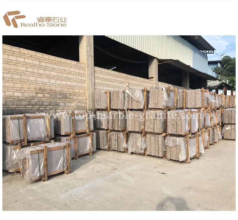 Red Granite Slabs