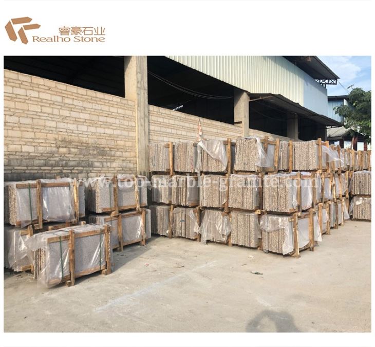 Red Granite Slabs