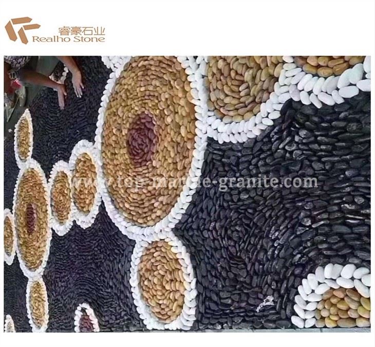 Pebble for paving